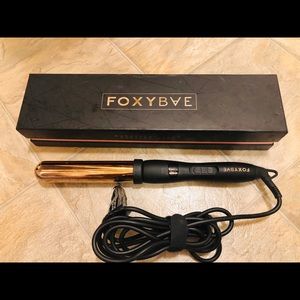 FoxyBae 32 mm rose gold curling wand